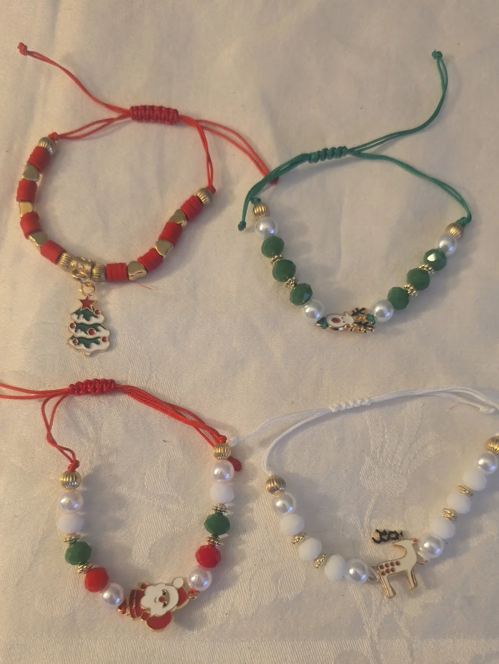 4 Christmas Charm Beaded Adjustable Bracelet, Tree, Reindeer, Santa,gift Bag New